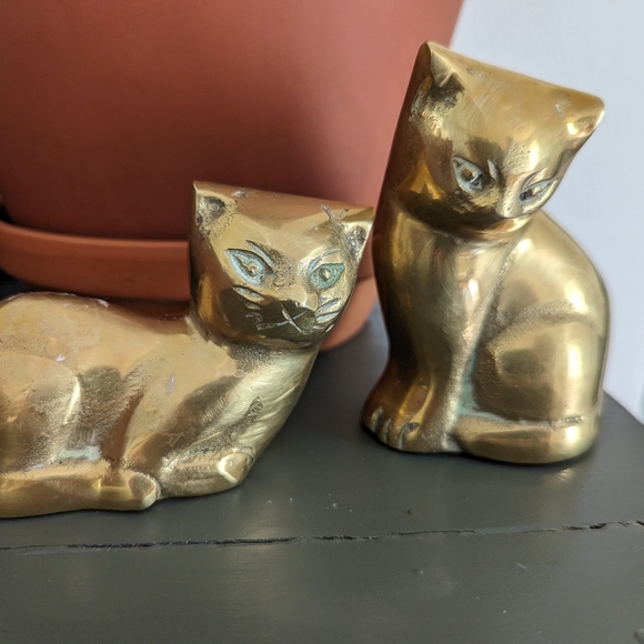Set of TWO brass cats - Picture 2 of 8